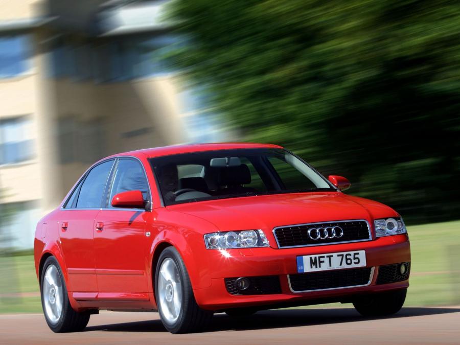  Audi A4 1.8T S-Line Sedan (B6,8E) 2001 года  (UK) (фото 2 из 4)